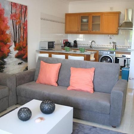 Apartamento Luminoso Urb. Quinta Das Palmeiras Porches  Dış mekan fotoğraf