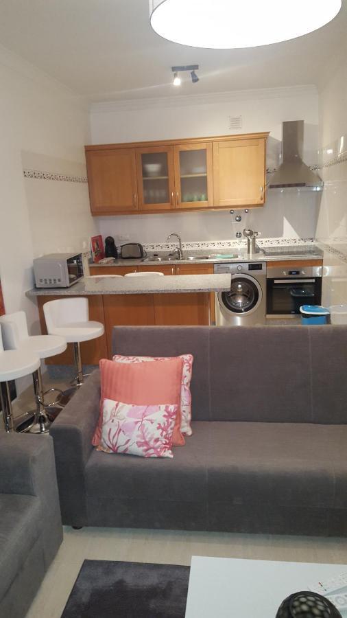 Apartamento Luminoso Urb. Quinta Das Palmeiras Porches  Dış mekan fotoğraf